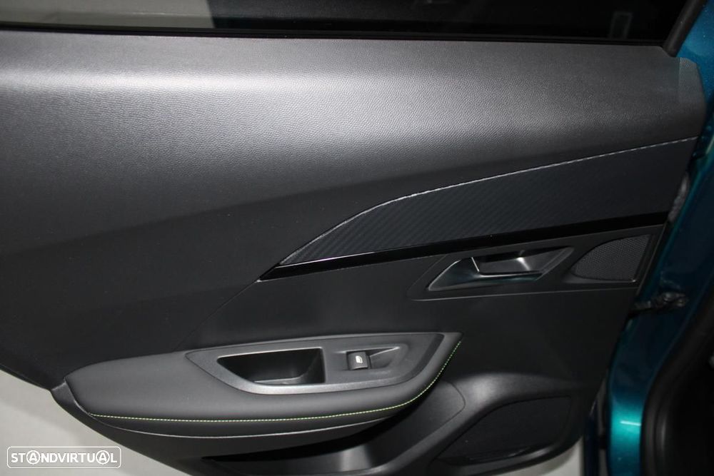 Peugeot e-2008 54 kWh GT - 10