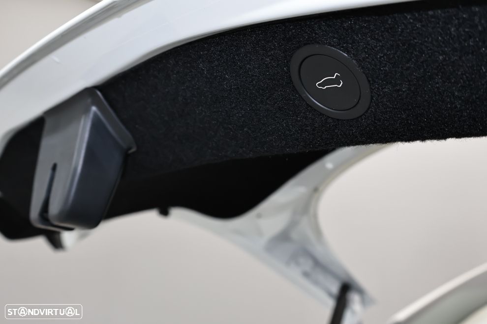 Tesla Model 3 Tração Traseira Standard - 30