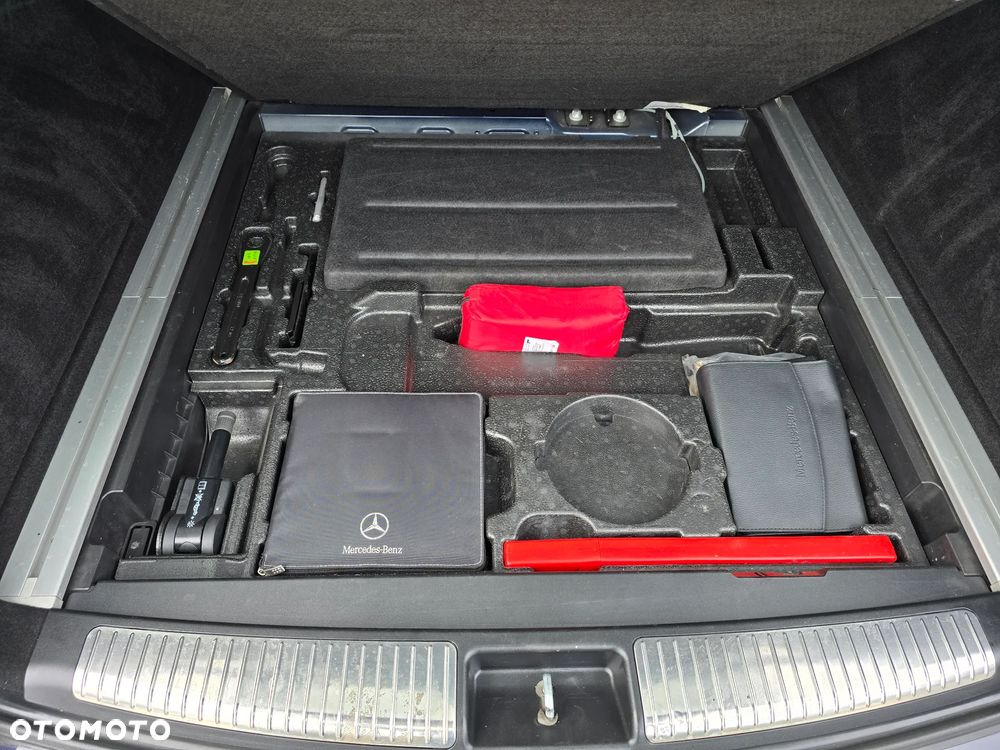 Mercedes-Benz ML 320 CDI 4Matic 7G-TRONIC DPF Edition 10 - 21