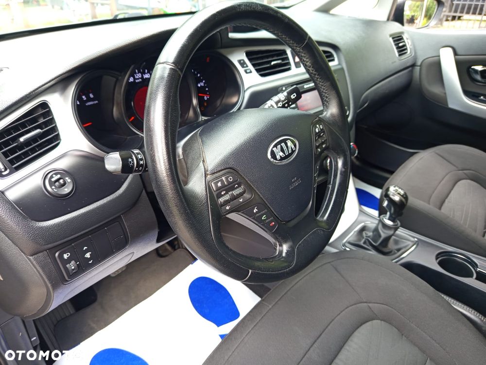 Kia Ceed 1.6 Crdi Comfort + - 6