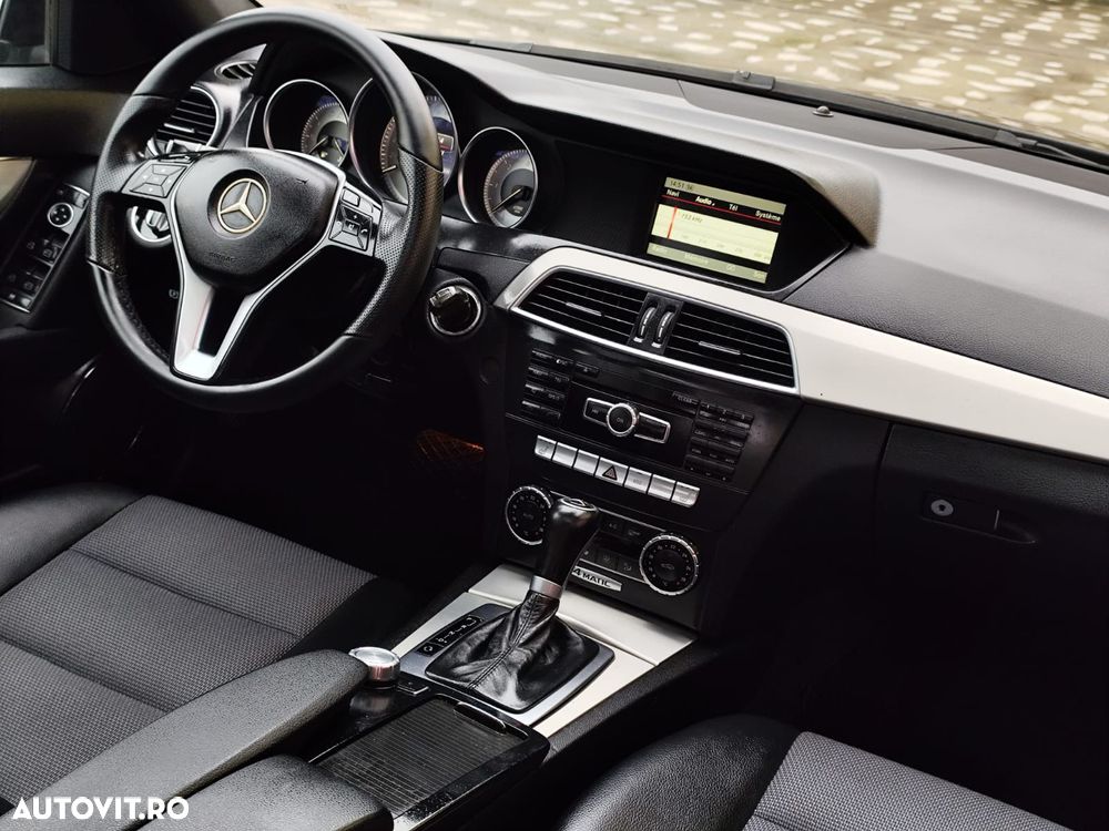 Mercedes-Benz C - 14