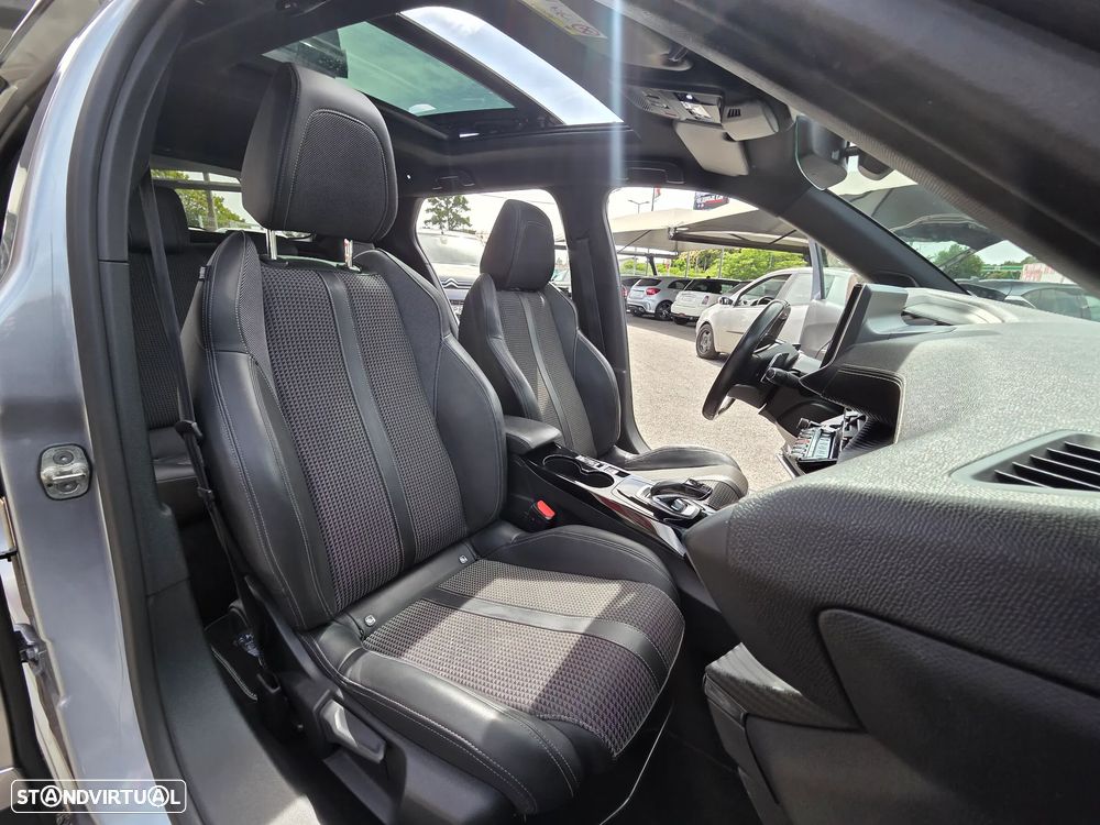Peugeot 2008 1.5 BlueHDi GT Pack EAT8 - 22