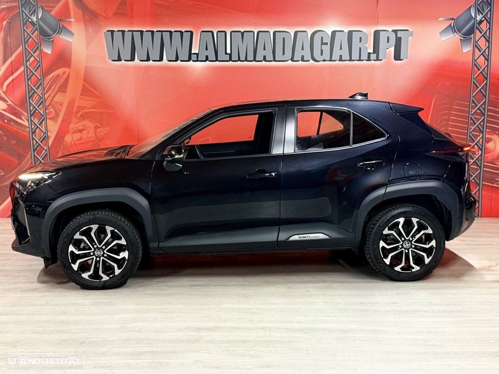 Toyota Yaris Cross 1.5 HDF Premier Edition - 3