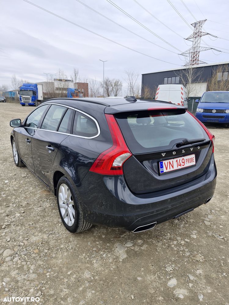Volvo V60 D4 Geartronic Summum - 6