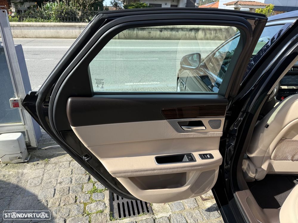 Jaguar XF 2.0 D Prestige Aut. - 41