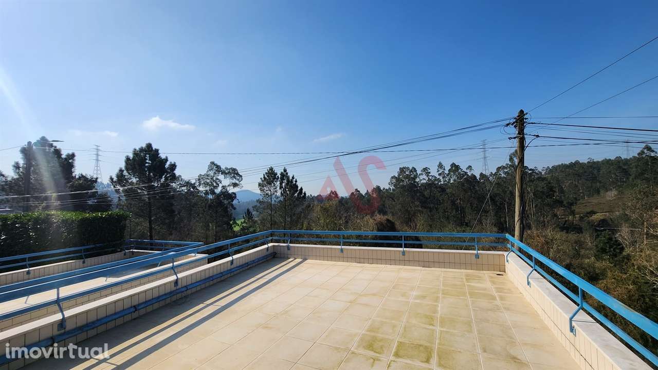 Excelente T3 – Santo Tirso | Terraços, Garagem Fechada e Vistas Desafo - Grande imagem: 3/17