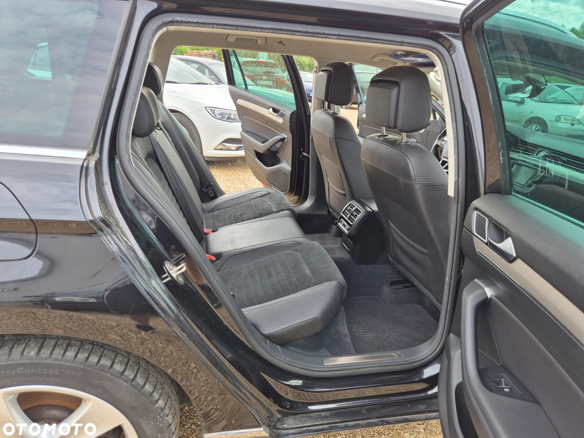 Volkswagen Passat Variant 2.0 TDI SCR DSG Comfortline - 8