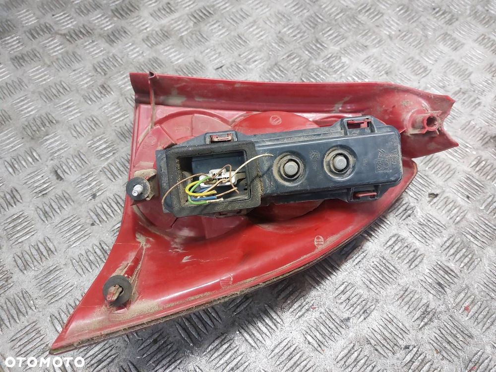 LAMPA LEWY TYŁ + PRAWY TYŁ PEUGEOT 307 I TYC - 8