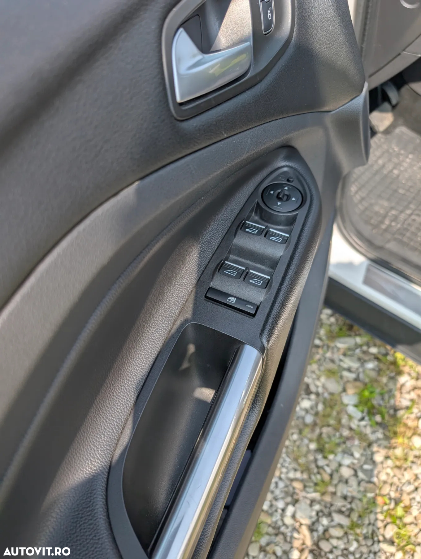 Ford Kuga 2.0 TDCi 4WD Powershift Titanium - 9