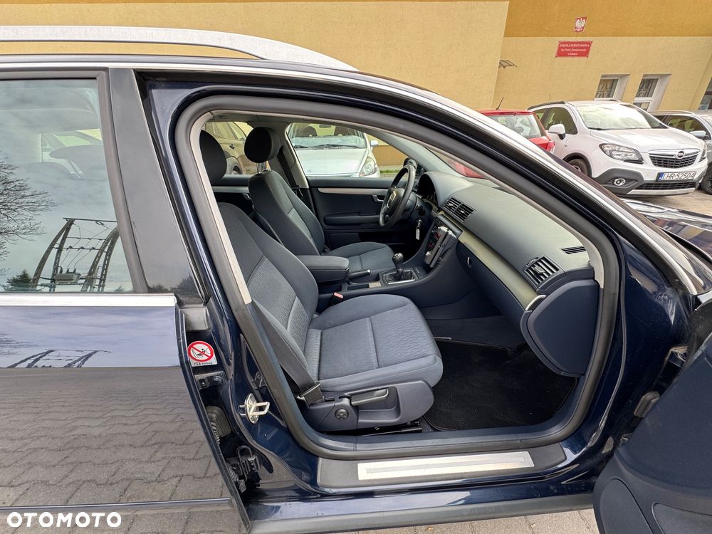Audi A4 Avant - 10