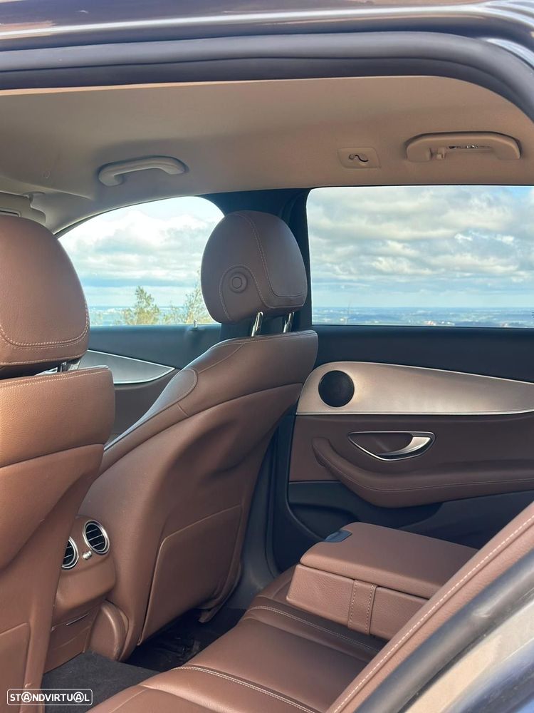 Mercedes-Benz E 220 d 4Matic 9G-TRONIC Avantgarde - 9