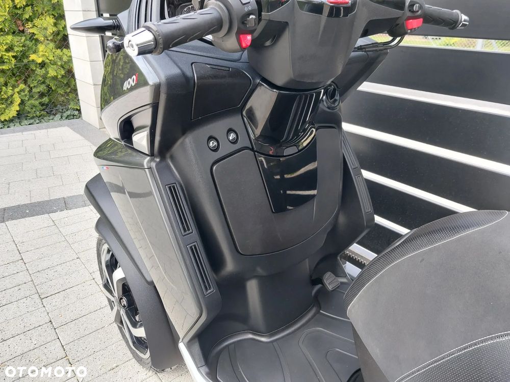 Peugeot Metropolis - 9
