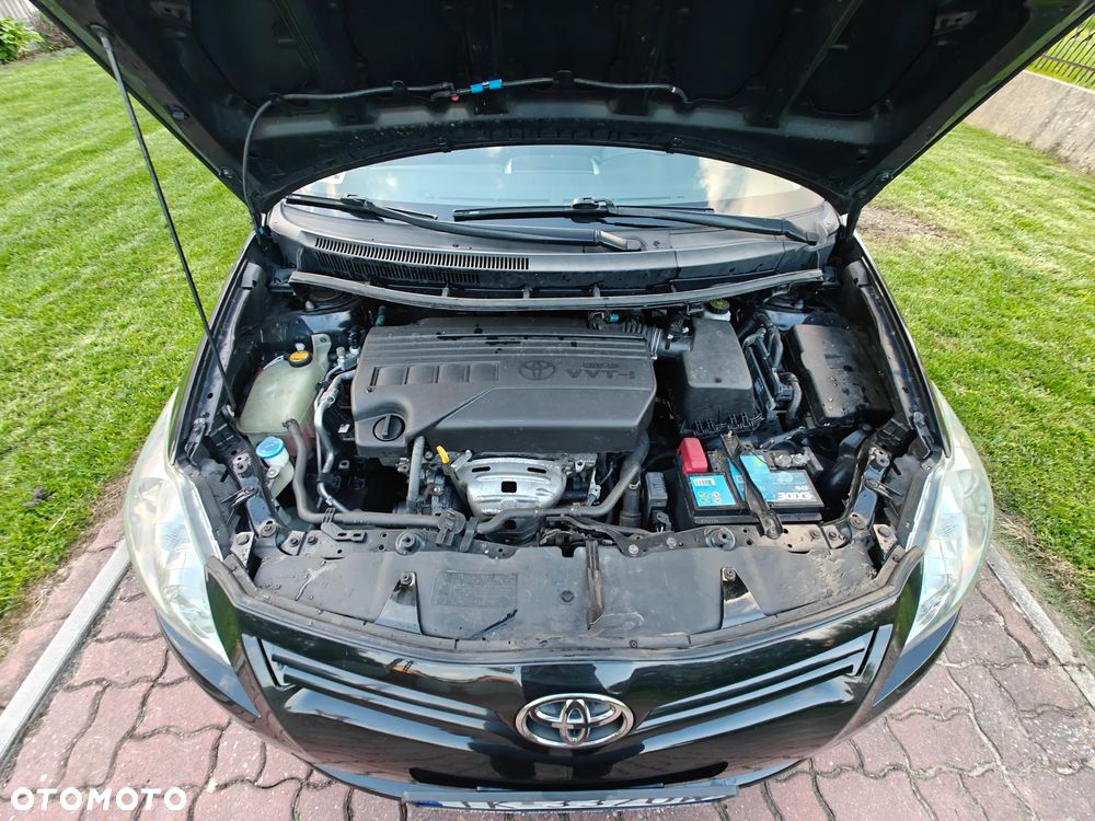 Toyota Auris - 12