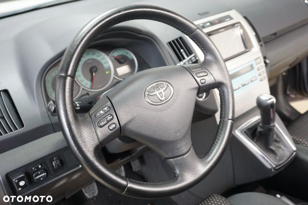 Toyota Corolla Verso 1.6 Luna - 18