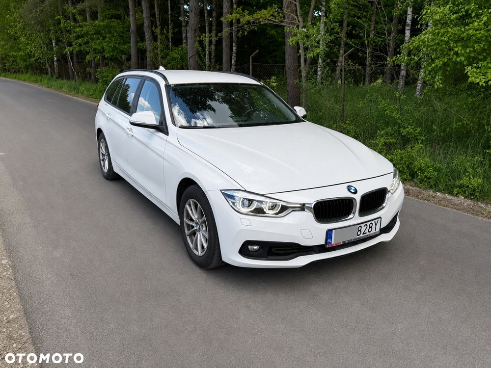 BMW Seria 3 318i - 3