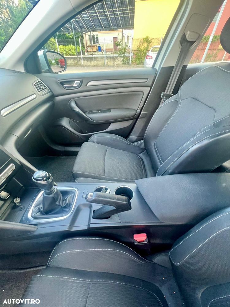 Renault Megane BLUE dCi 115 BUSINESS EDITION - 10