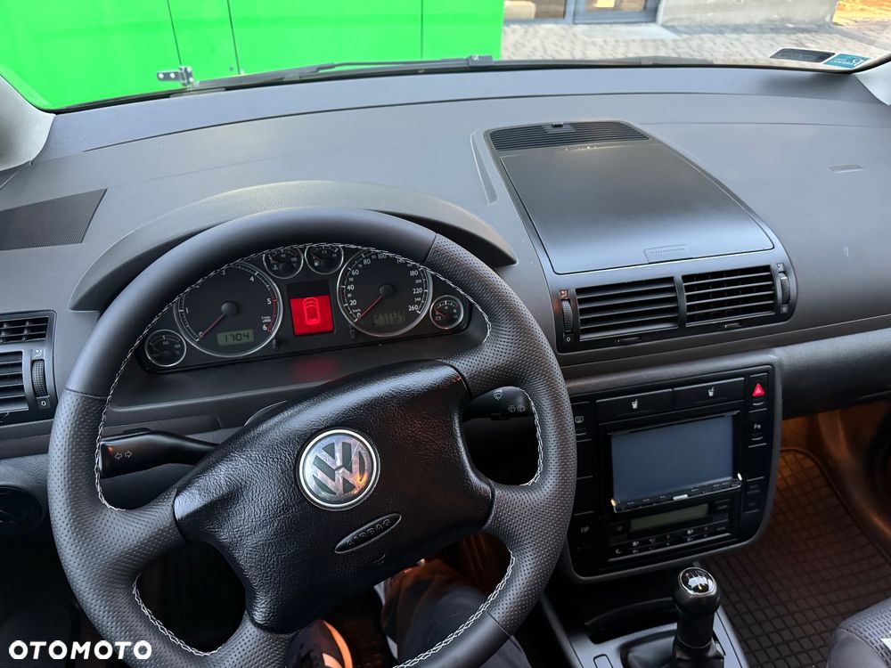 Volkswagen Sharan 1.9 TDI Special - 4