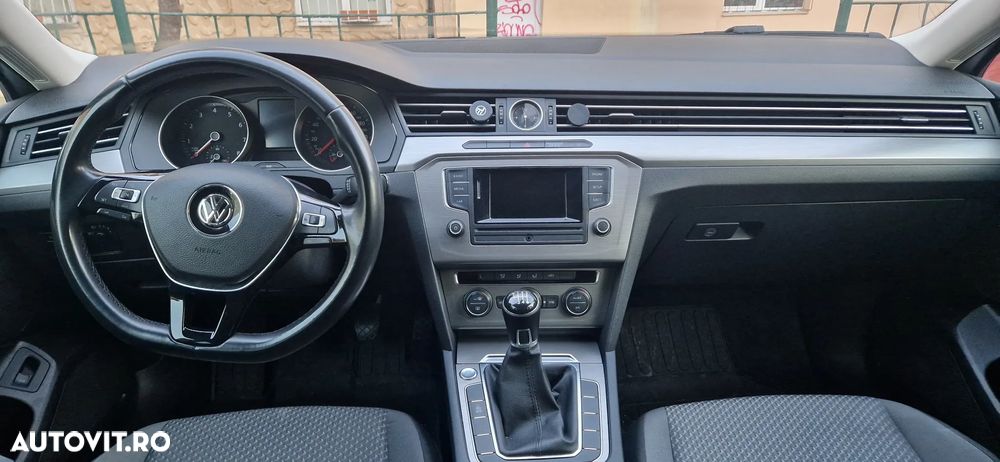 Volkswagen Passat - 5