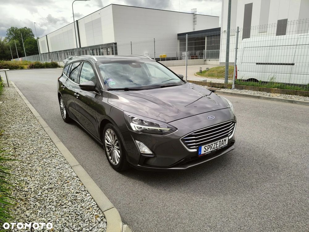 Ford Focus 1.5 EcoBoost STart-Stopp-System TITANIUM - 2