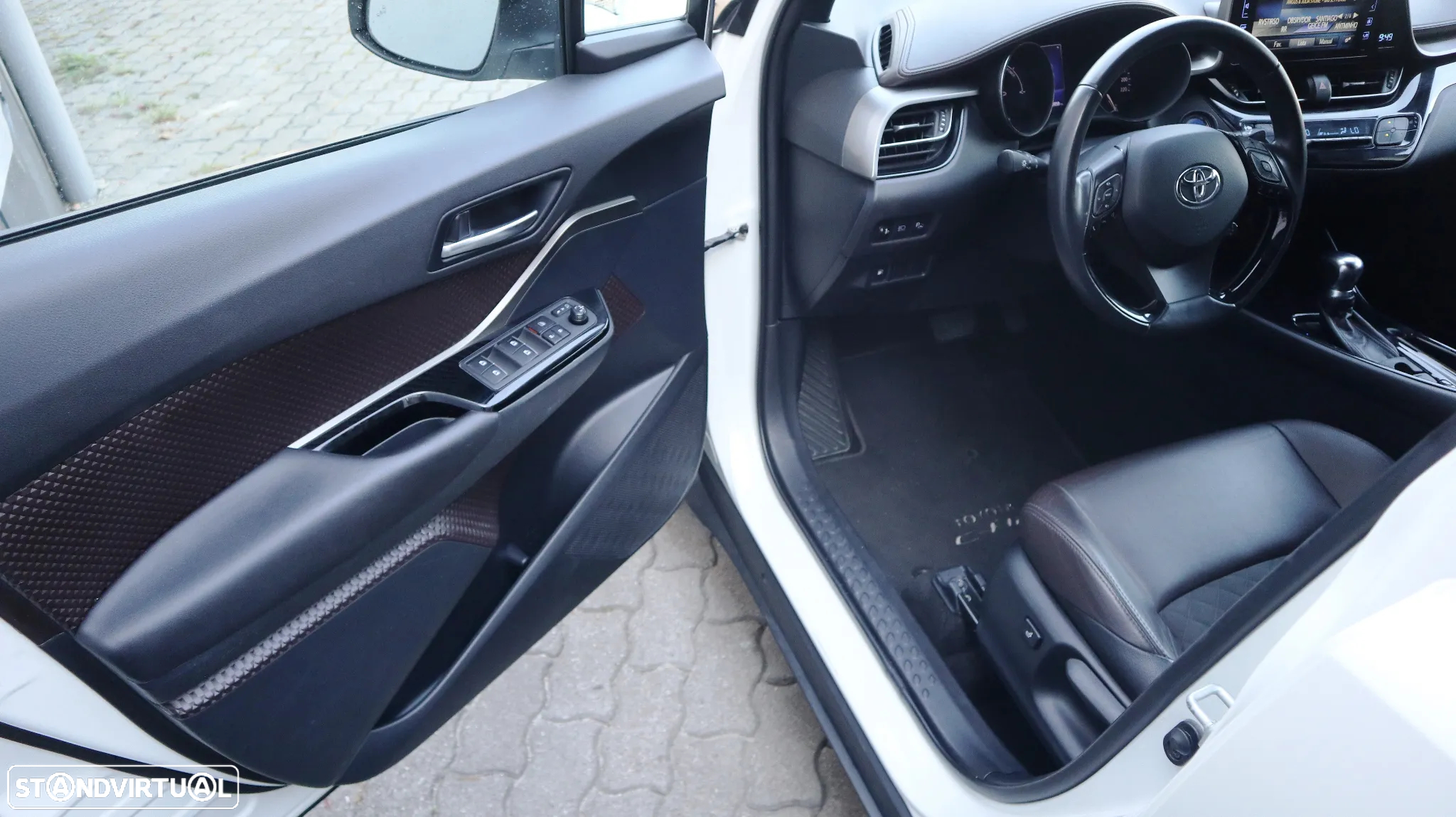 Toyota C-HR 1.8 HSD Exclusive+P.Luxury - 5