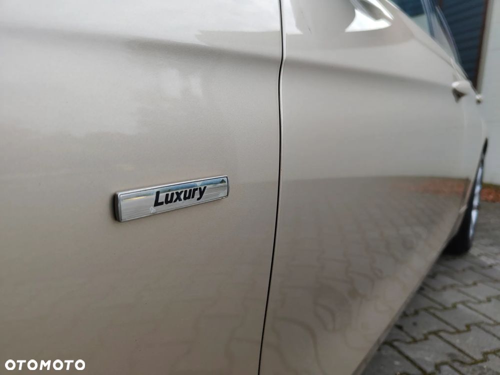 BMW Seria 3 318d Luxury Line - 10