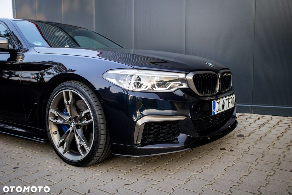 BMW Seria 5 M550i xDrive - 12