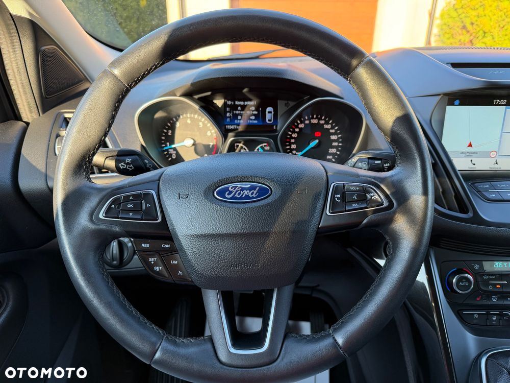 Ford Kuga 1.5 EcoBoost 2x4 Titanium - 28