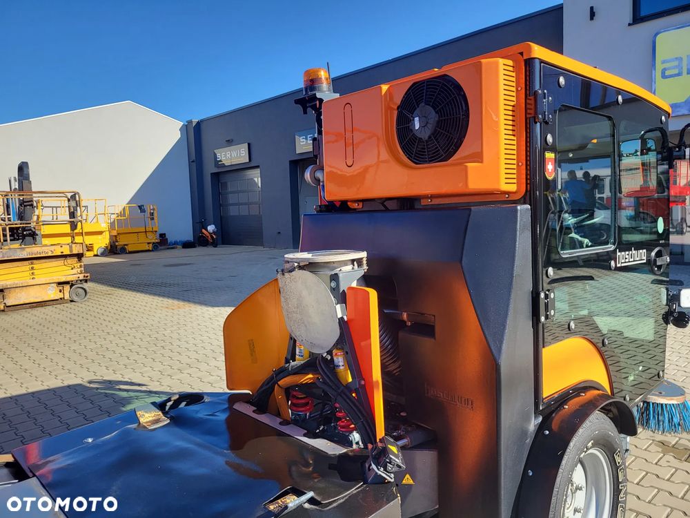 Boschung S 2.0 elektryk - 13