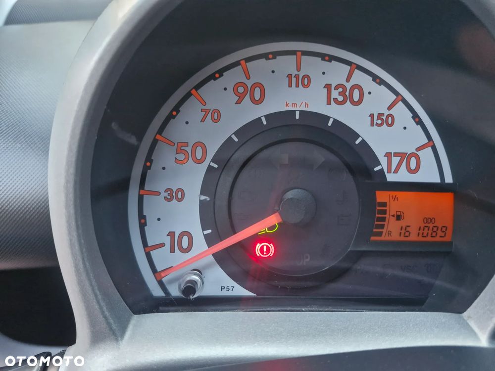 Peugeot 107 70 Petit Filou - 27