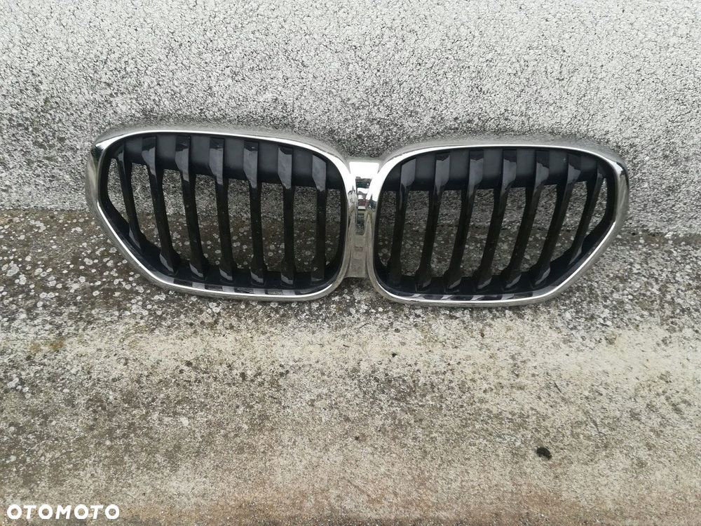 BMW X1 F48 LCI LIFT GRILL ATRAPA NERKA ORYGINAŁ