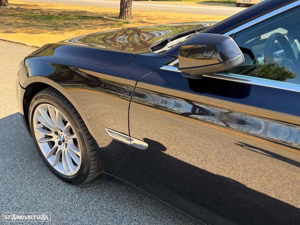 BMW 740 d Pack M - 29