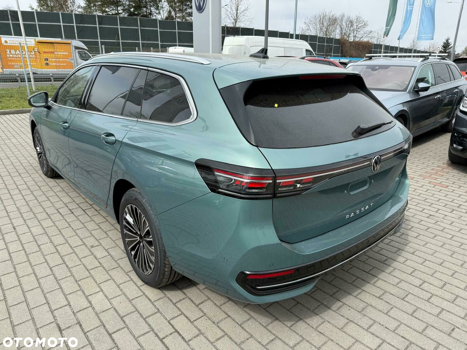 Volkswagen Passat - 6
