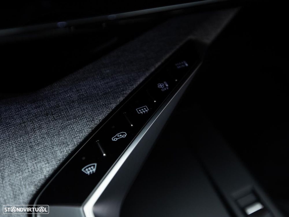 Peugeot E-3008 73 kWh GT - 24
