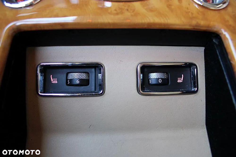 Bentley Azure Standard - 32