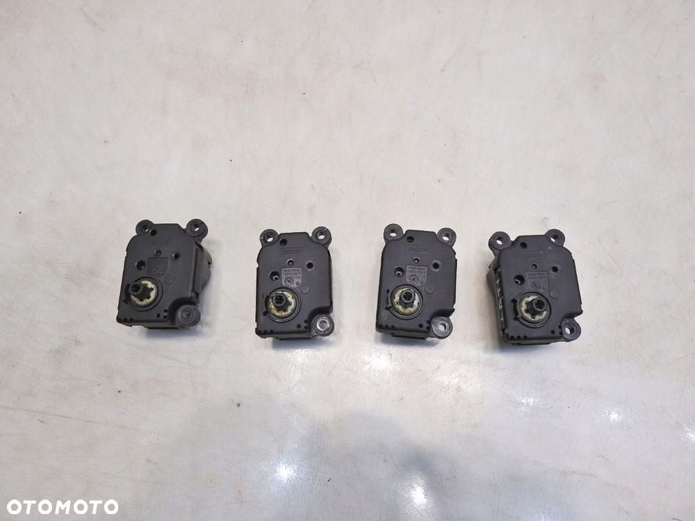 SILNICZEK NAGRZEWNICY RENAULT LATITUDE EAI256 V8384001 - 4