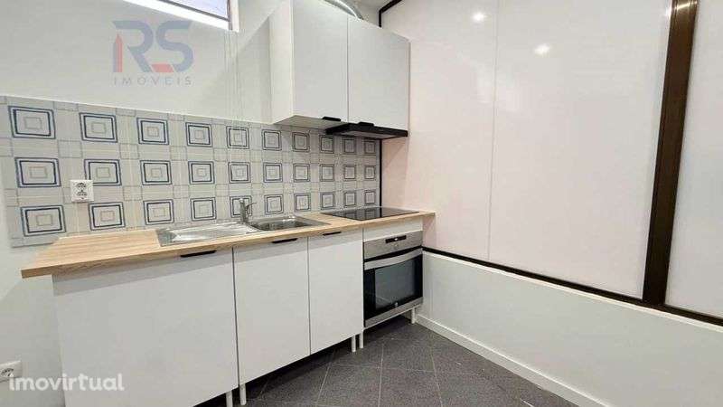 Venda de Loja Convertida em Habitação Santo Tirso Ótimo investimento - Grande imagem: 2/11