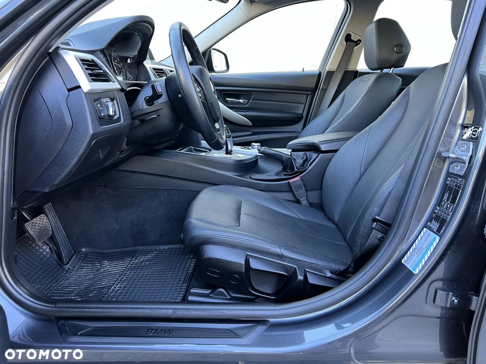 BMW Seria 3 316i - 22