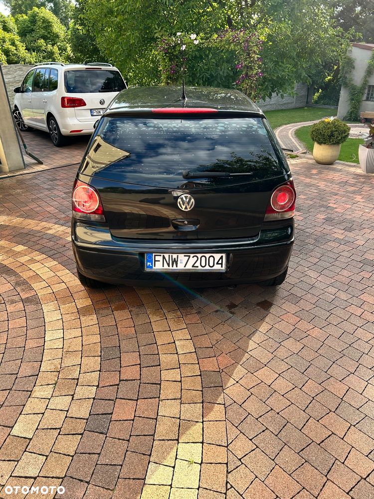 Volkswagen Polo 1.4 16V Sportline - 4