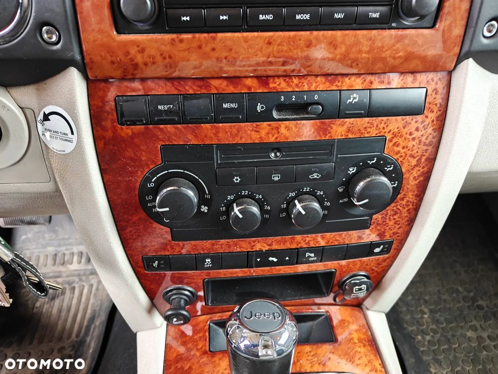 Jeep Commander 3.0 CRD DPF Automatik Overland - 26