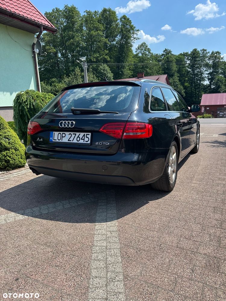 Audi A4 Avant - 4