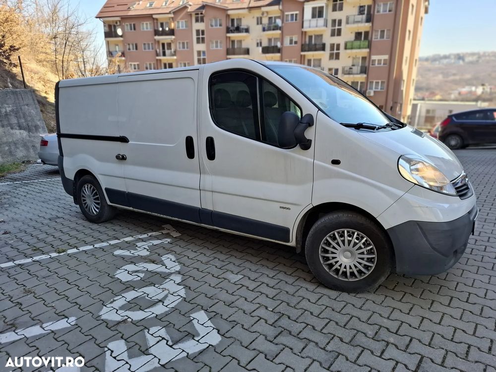 Opel Vivaro - 13