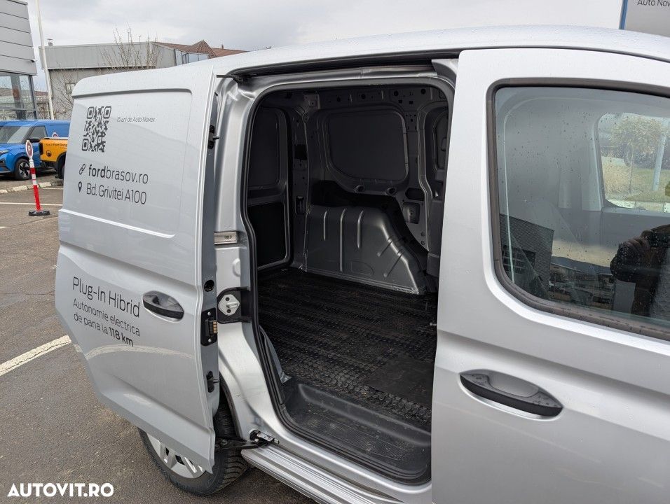 Ford Transit Connect - 14