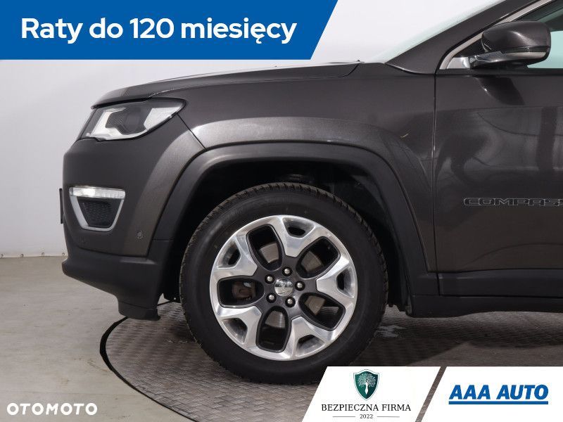 Jeep Compass - 16