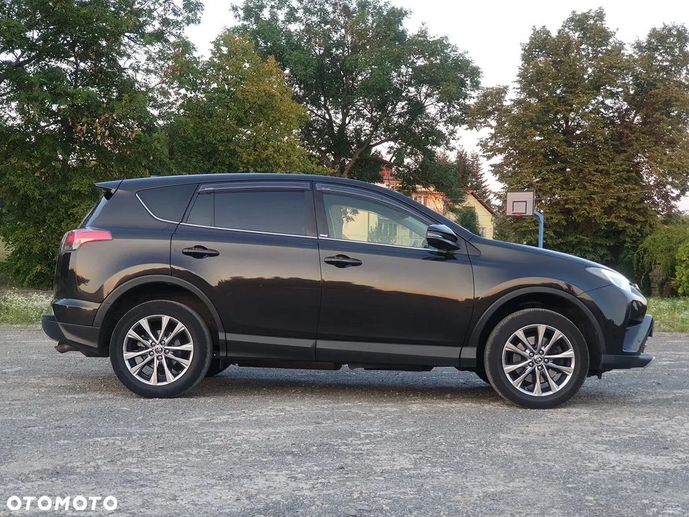 Toyota RAV4 2.0 4x4 - 6