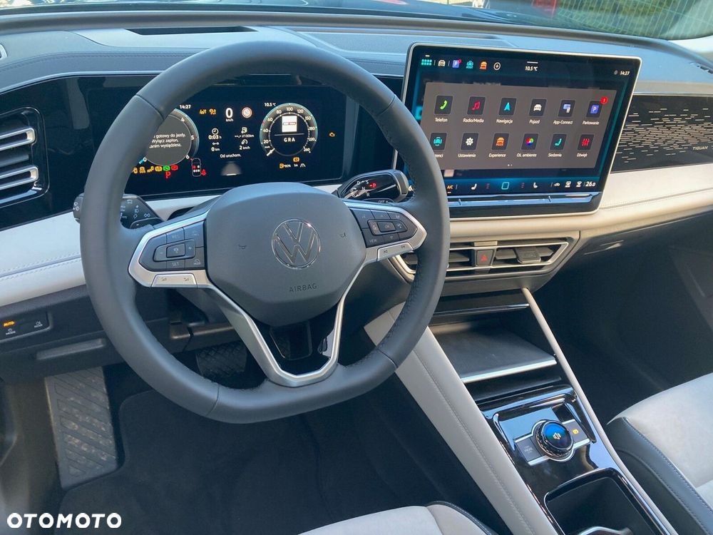 Volkswagen Tiguan - 11