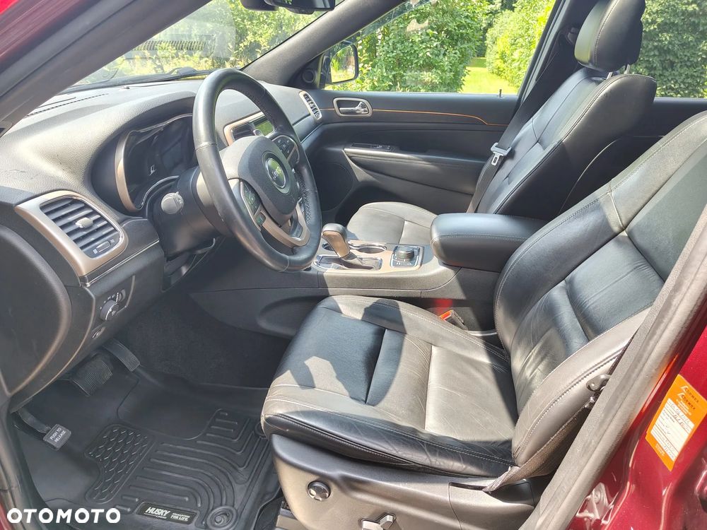Jeep Grand Cherokee - 12