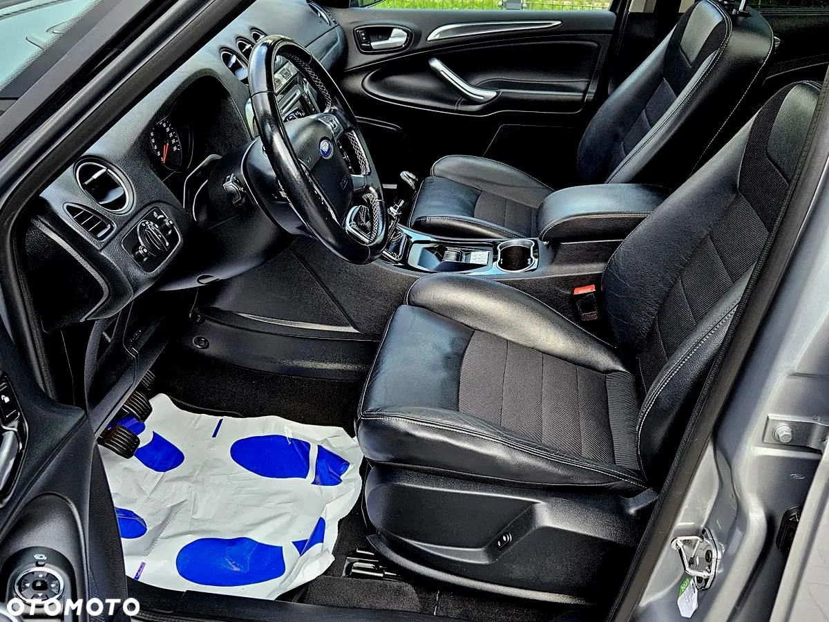 Ford S-Max 2.0 TDCi DPF Titanium - 25