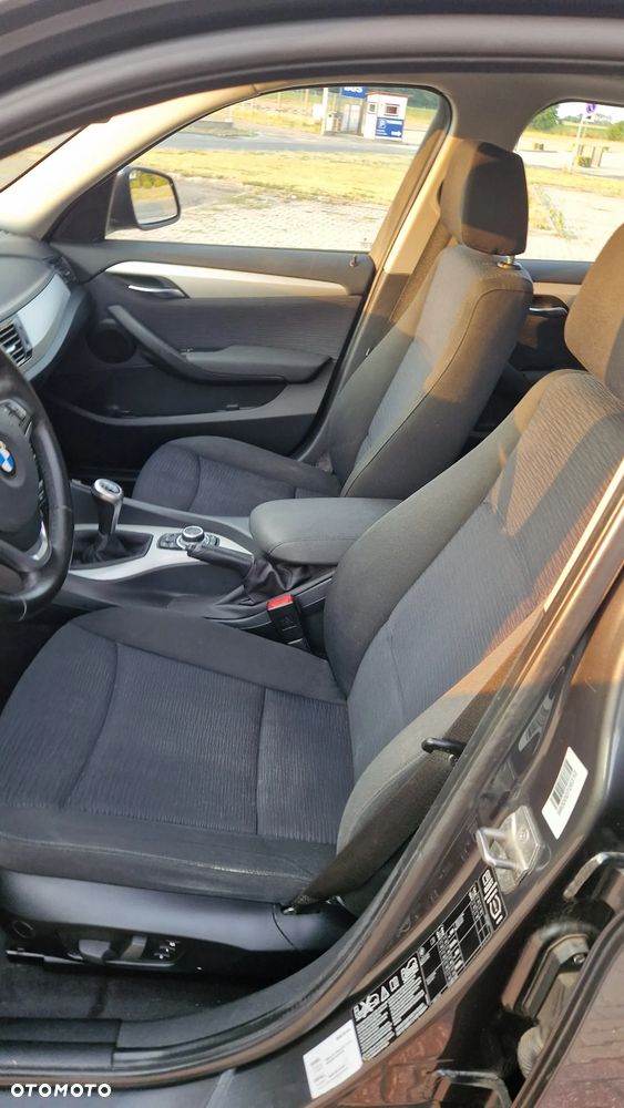 BMW X1 xDrive18d xLine - 33