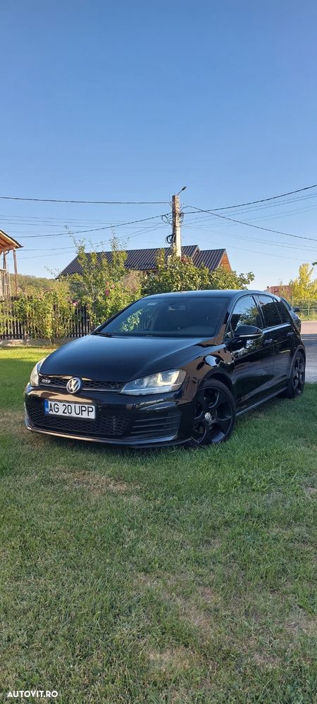Volkswagen Golf 2.0 TDI DPF BMT GTD - 2