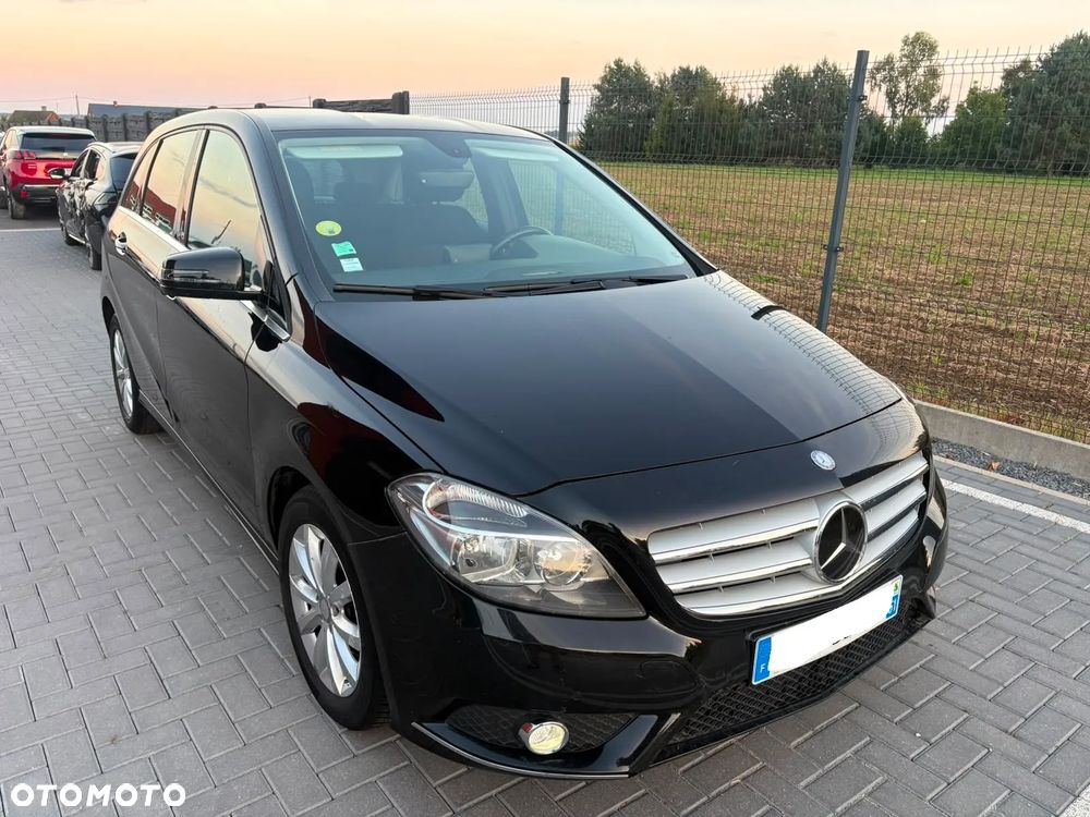 Mercedes-Benz Klasa B 180 CDI (BlueEFFICIENCY) - 33